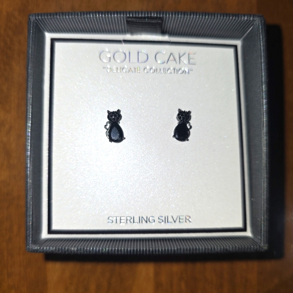 Gold Cake Black Cat Earrings